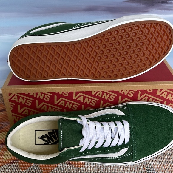 Vans WMNS Old Skool
Color Theory Greener Past
VN0005UF6QU
Sneakers - Picture 7 of 16